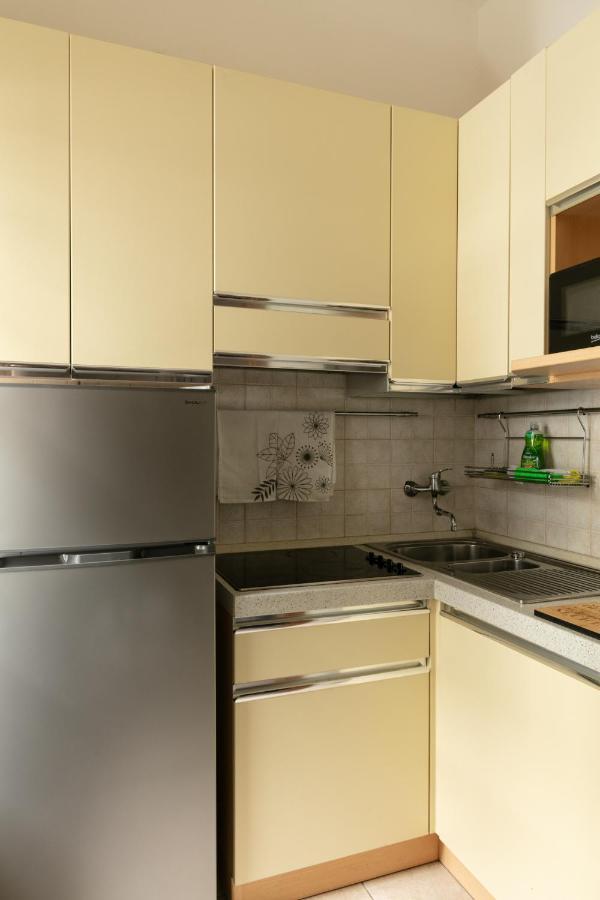Dehomes - Citylife & Sempione Exclusive Suite Milan Bagian luar foto
